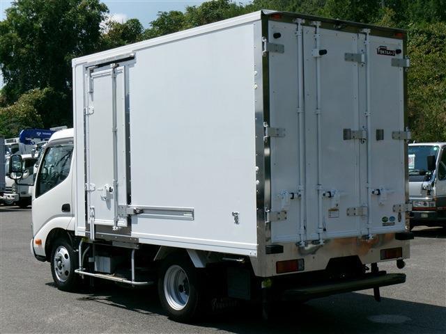 Hino Dutro 2