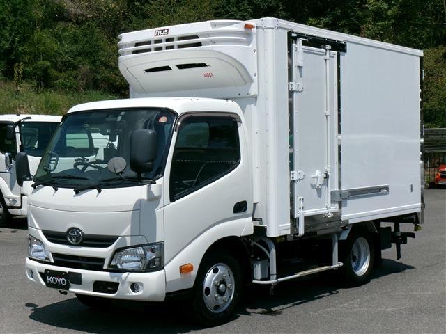 Hino Dutro 3
