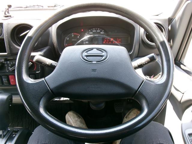 Hino Dutro 6
