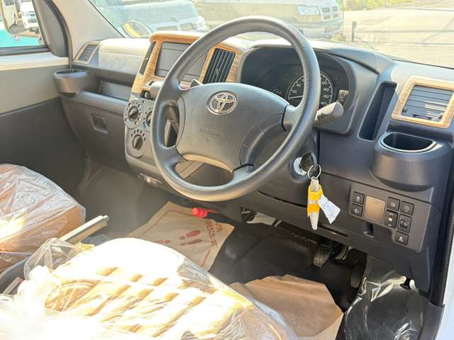Toyota Town Ace Van 11