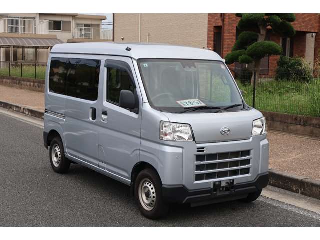 Daihatsu Hijet Cargo 6
