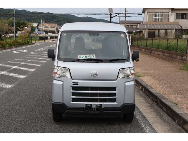 Daihatsu Hijet Cargo 7