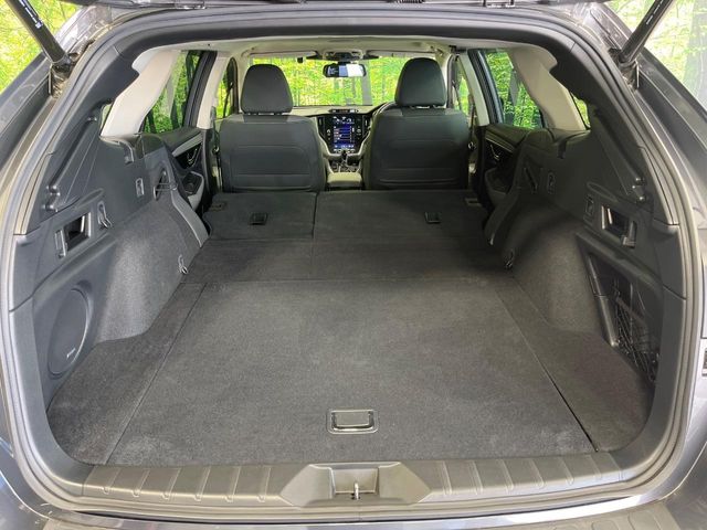 Subaru Legacy Outback 11