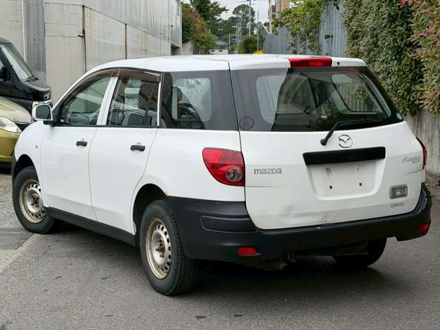 Mazda Familia Van 6