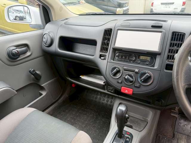 Mazda Familia Van 10