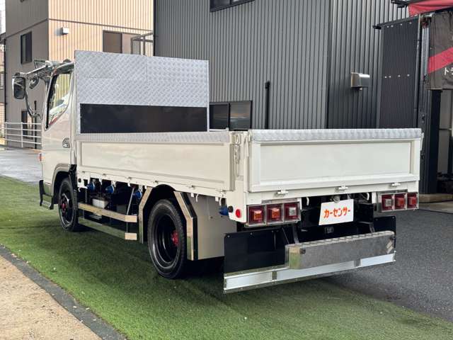 Mitsubishi Fuso Canter 8