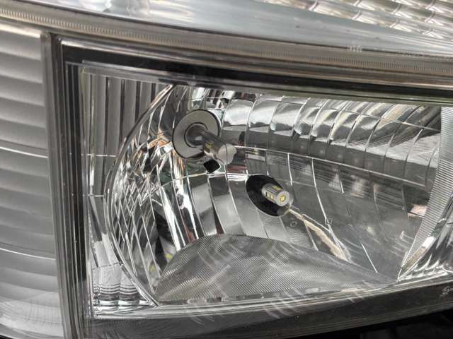 Mitsubishi Fuso Canter 9