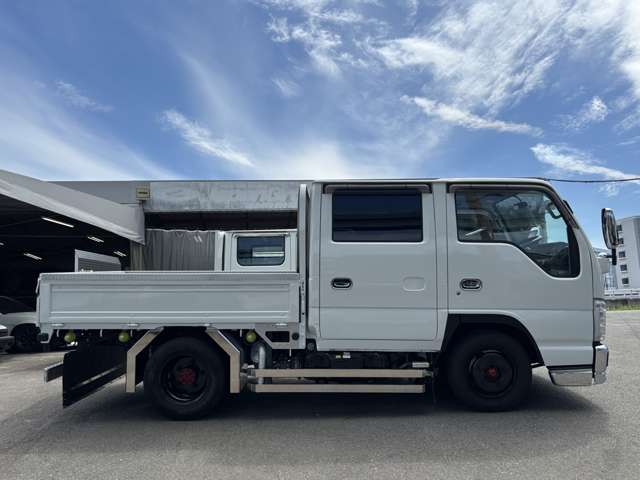 Isuzu Elf 4