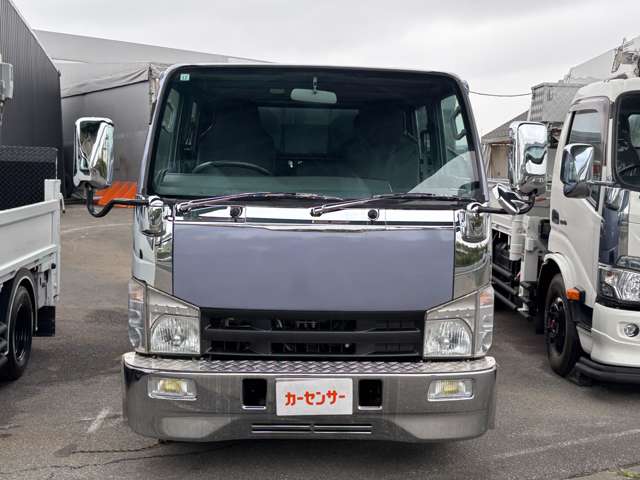 Isuzu Elf 2