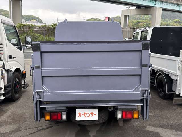 Isuzu Elf 5