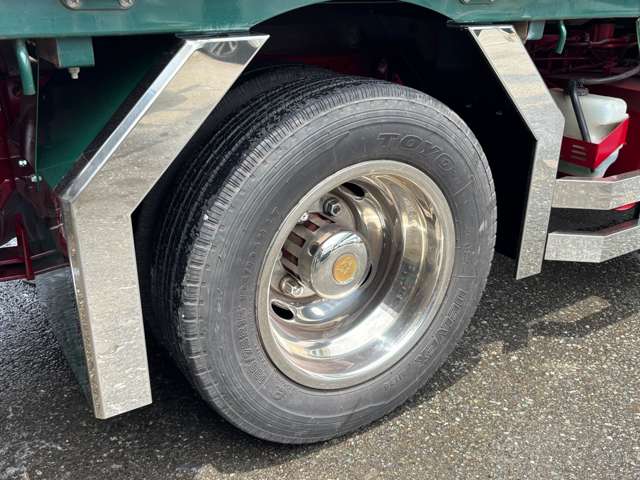 Mitsubishi Fuso Canter 11
