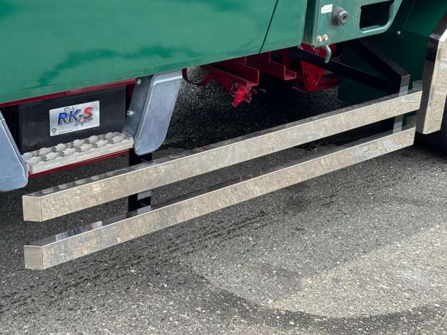Mitsubishi Fuso Canter 12