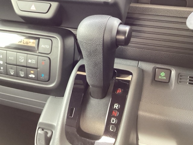 Honda N-VAN 11