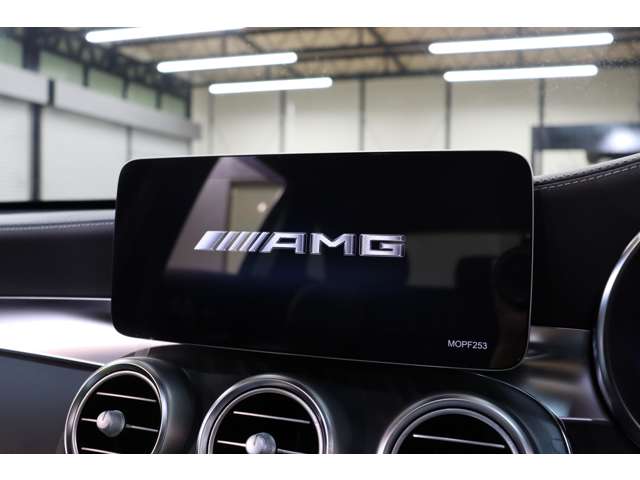 Mercedes-Benz GLC 11