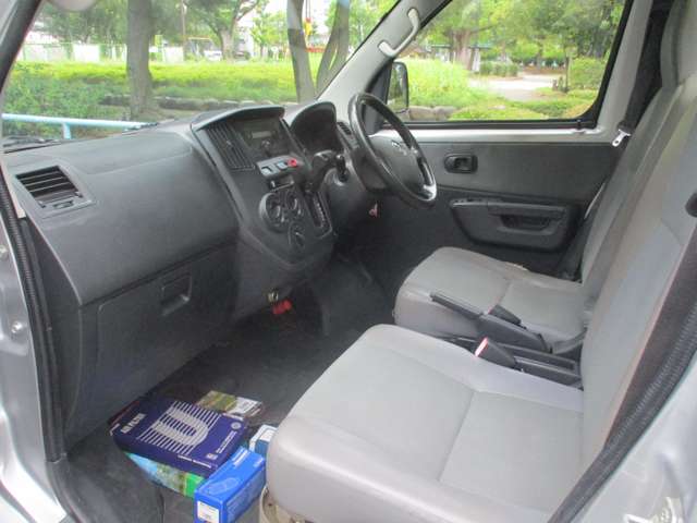 Toyota Light Ace Truck 3