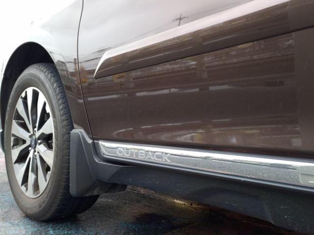 Subaru Legacy Outback 11