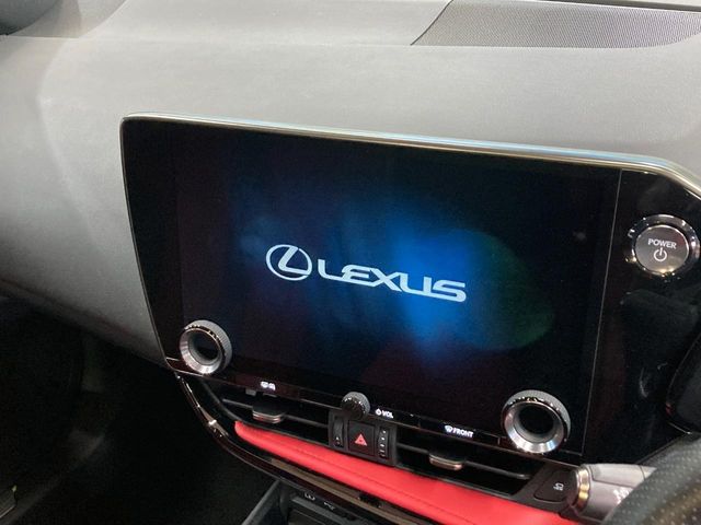 Lexus NX 4