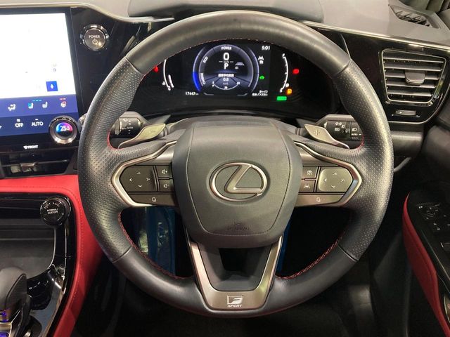 Lexus NX 8