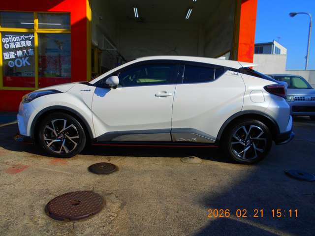 Toyota C-HR 4