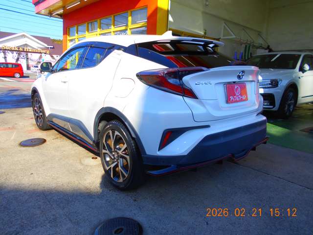 Toyota C-HR 6