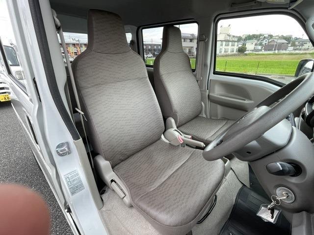 Mitsubishi Minicab Van 10