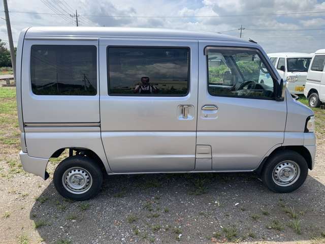 Mitsubishi Minicab MiEV 8