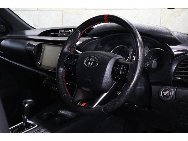 Toyota Hilux 3