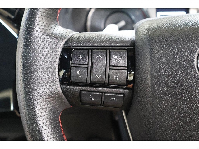 Toyota Hilux 4