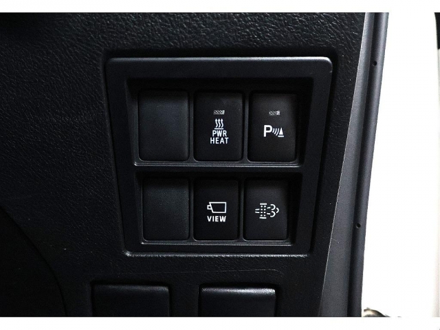 Toyota Hilux 8