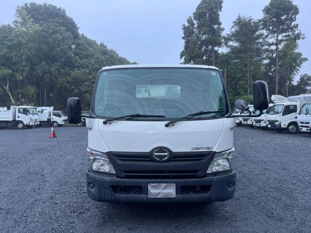 Hino Dutro 8