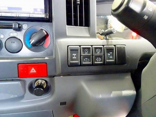 Isuzu Elf 11