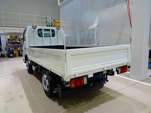 Isuzu Elf 4