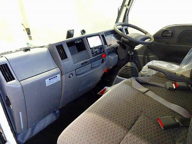 Isuzu Elf 7