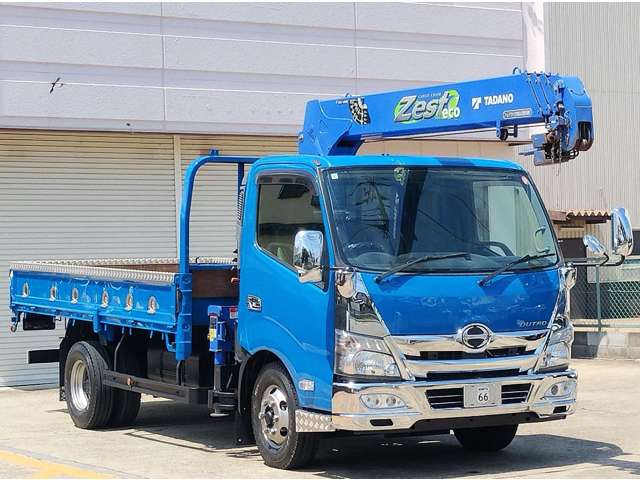 Hino Dutro 3