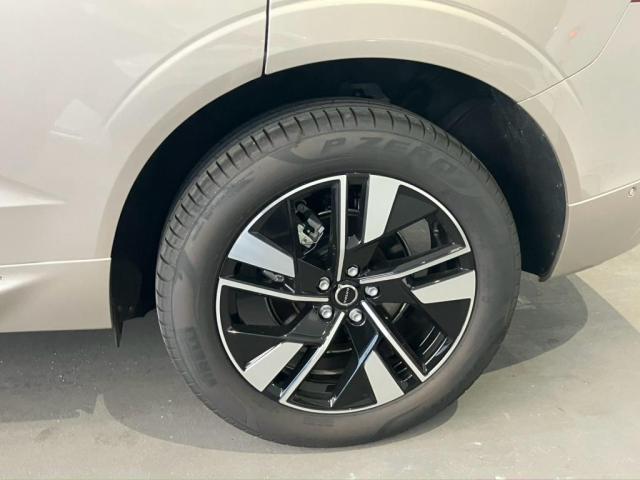 Volvo XC60 8