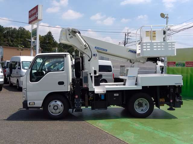 Isuzu Elf 5