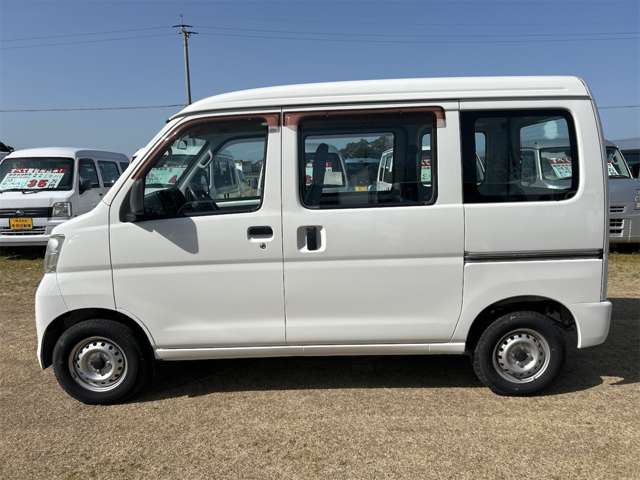 Daihatsu Hijet Cargo 5