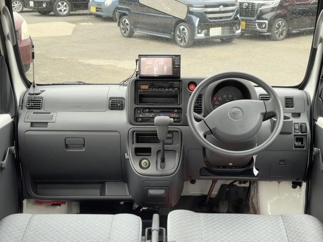 Daihatsu Hijet Cargo 3