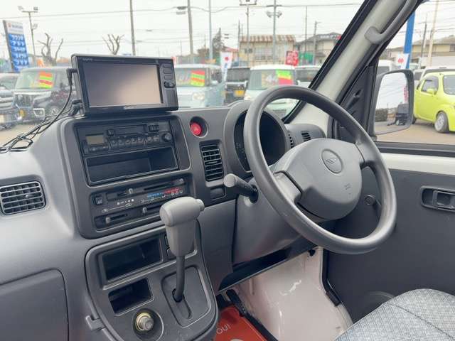 Daihatsu Hijet Cargo 7