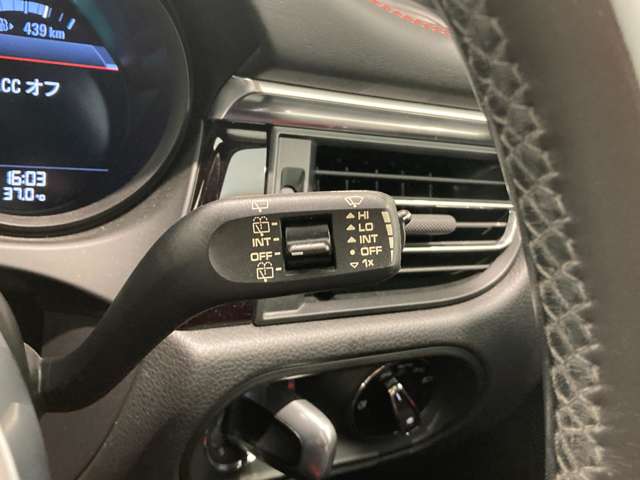 Porsche Macan 9