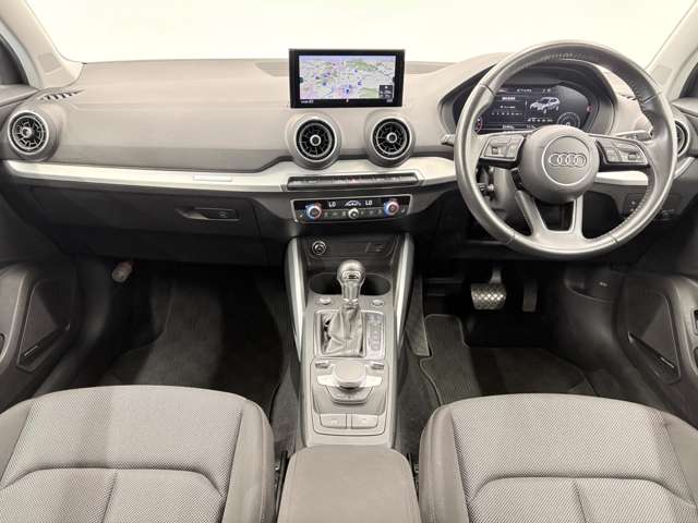 Audi Q2 4