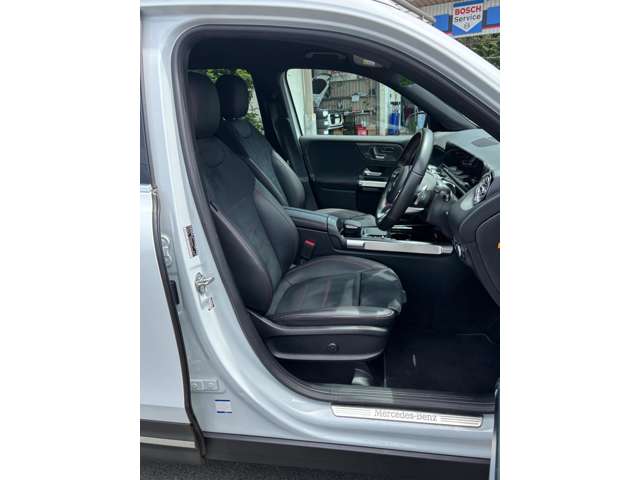 Mercedes-Benz GLB 10