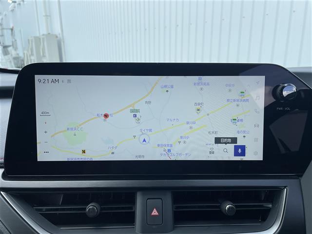 Lexus UX 6