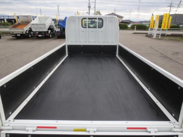 Mitsubishi Fuso Canter 10