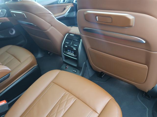 BMW X7 10