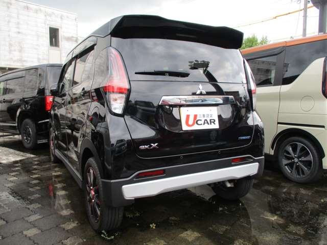 Mitsubishi eK X 6