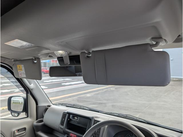 Suzuki Every 12
