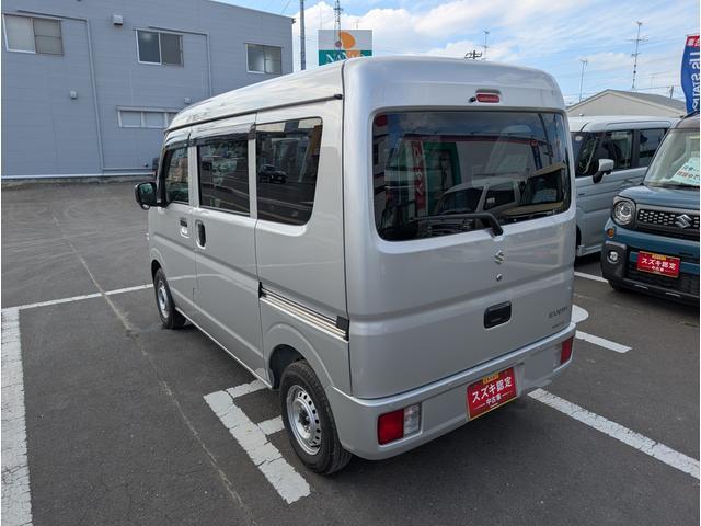 Suzuki Every 8