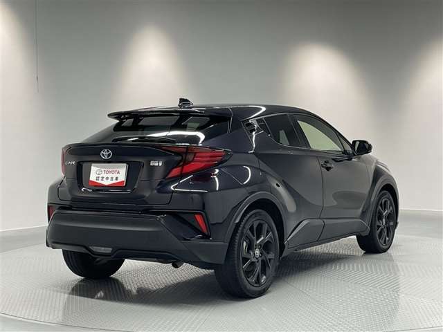 Toyota C-HR 11