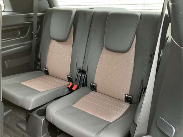 Mercedes-Benz EQB 12